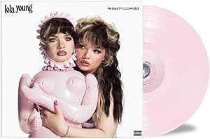 I'm Only F**king Mysel - Vinilo rosa nude por Lola Young — capa do álbum