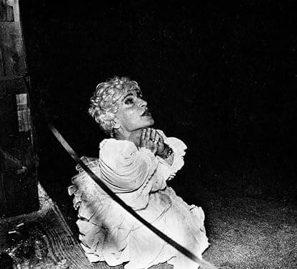 Halcyon Digest por Deerhunter — capa do álbum