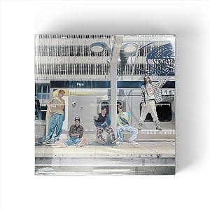 COLOR OUTSIDE THE LINES[Sand Color Vinyl] por Cortis — capa do álbum