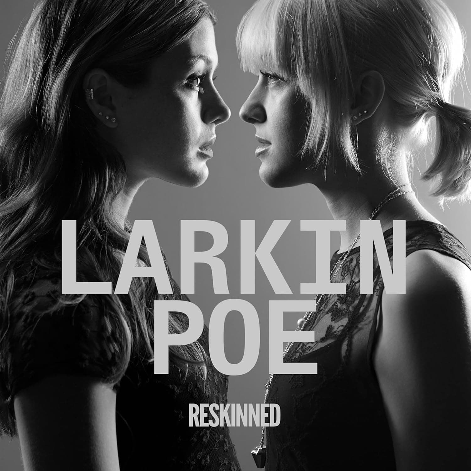 Reskinned [Disco de Vinil] por Larkin Poe — capa do álbum
