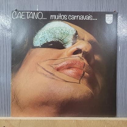 LP MUITOS CARNAVAIS (NACIONAL) por Caetano Veloso — capa do álbum