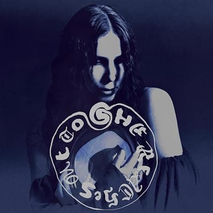SHE REACHES OUT TO SHE REACHES OUT TO SHE por Chelsea Wolfe — capa do álbum