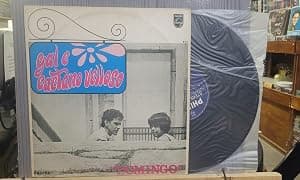 GAL E CAETANO VELLOSO - (GAL COSTA E CAETANO VELOSO - DOMINGO (LP) (STEREO) por Gal Costa e Caetano Veloso — capa do álbum