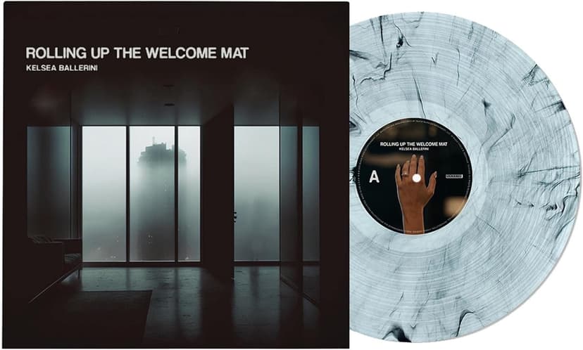 ROLLING UP THE WELCOME MAT (CLEAR SMOKE VINYL) por Kelsea Ballerini — capa do álbum