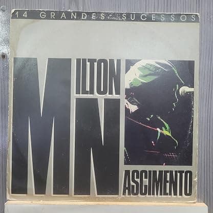 LP MILTON 14 GRANDES SUCESSOS (NACIONAL) por Milton Nascimento — capa do álbum