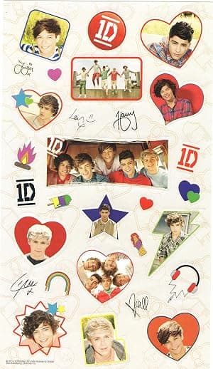 One Direction (1D) Set of 25 Full Color Stickers - Young and Fun (6" x 10.5" Sheet) por Artista não identificado — capa do álbum